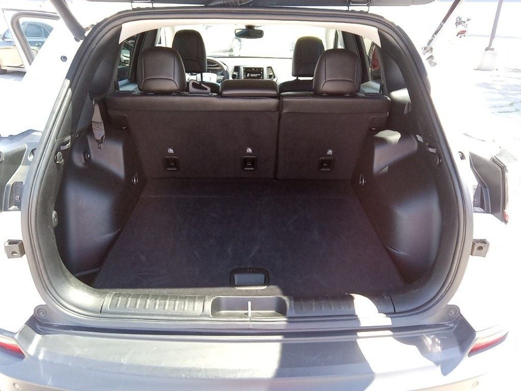 2023 Jeep Cherokee Altitude