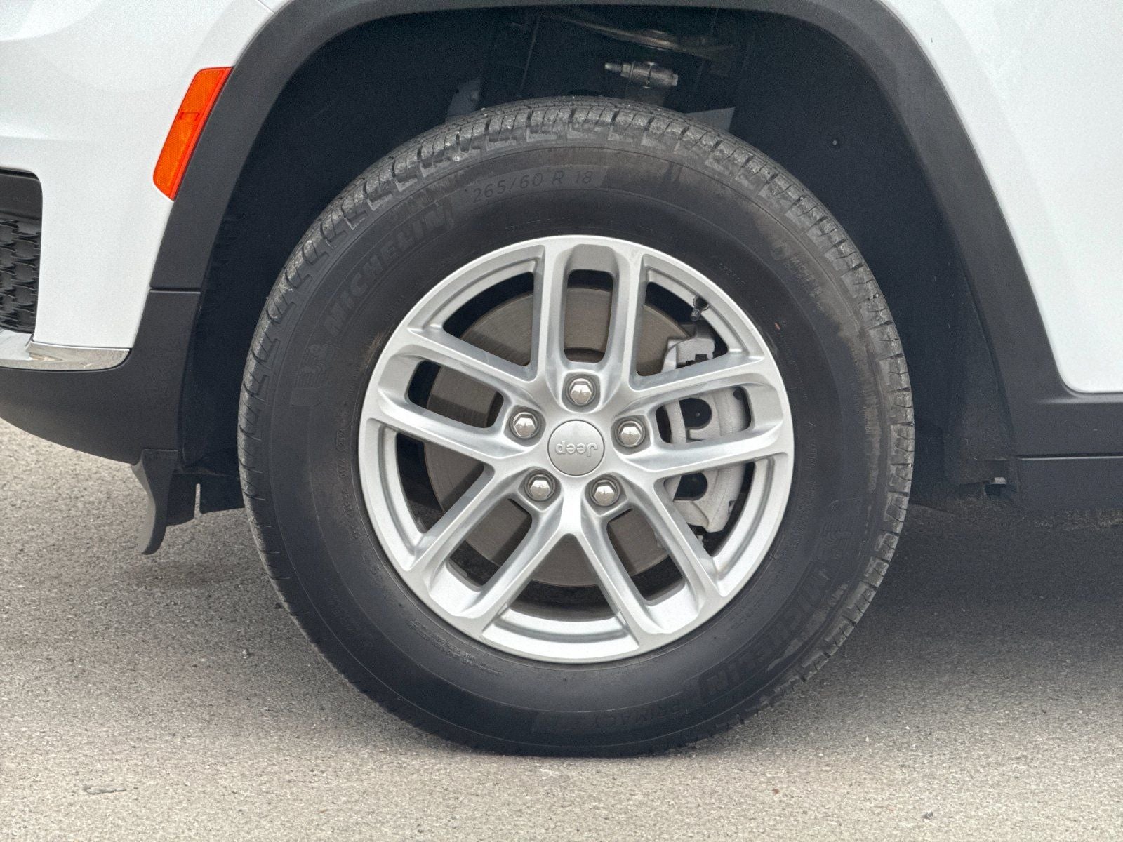 2024 Jeep Grand Cherokee L Laredo