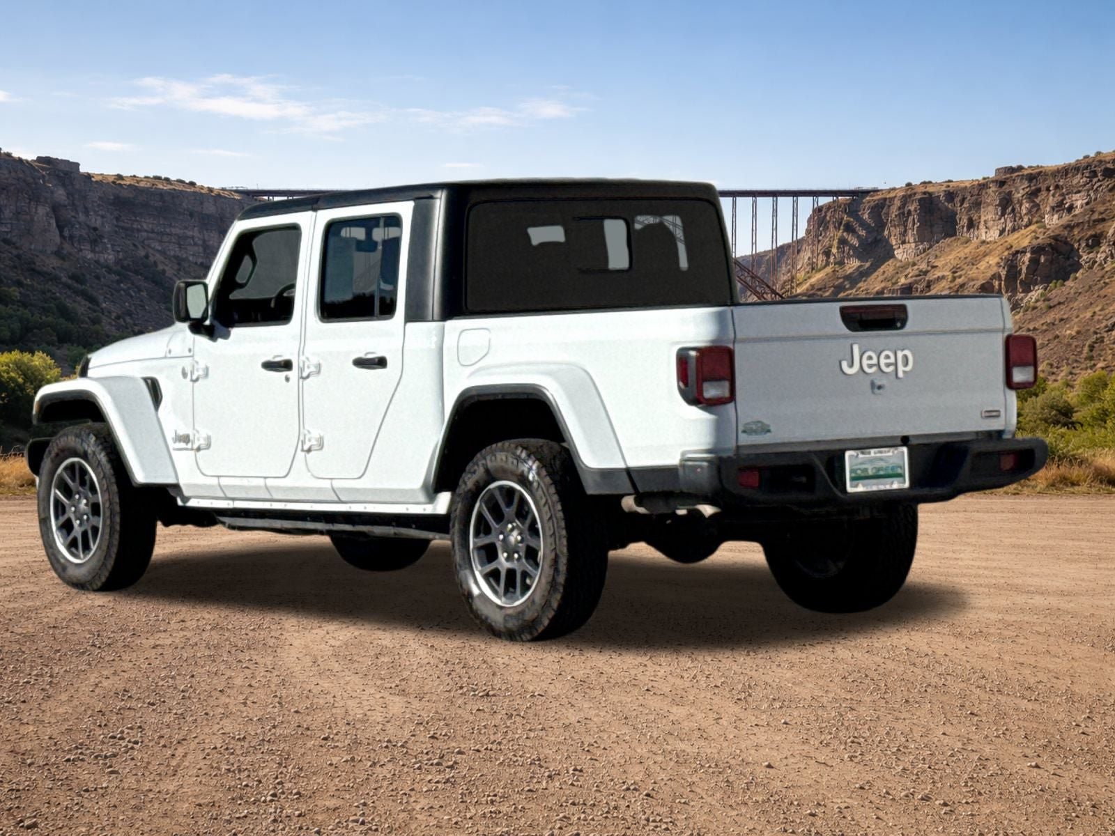 2023 Jeep Gladiator Overland