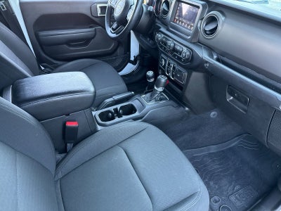 2022 Jeep Gladiator Sport