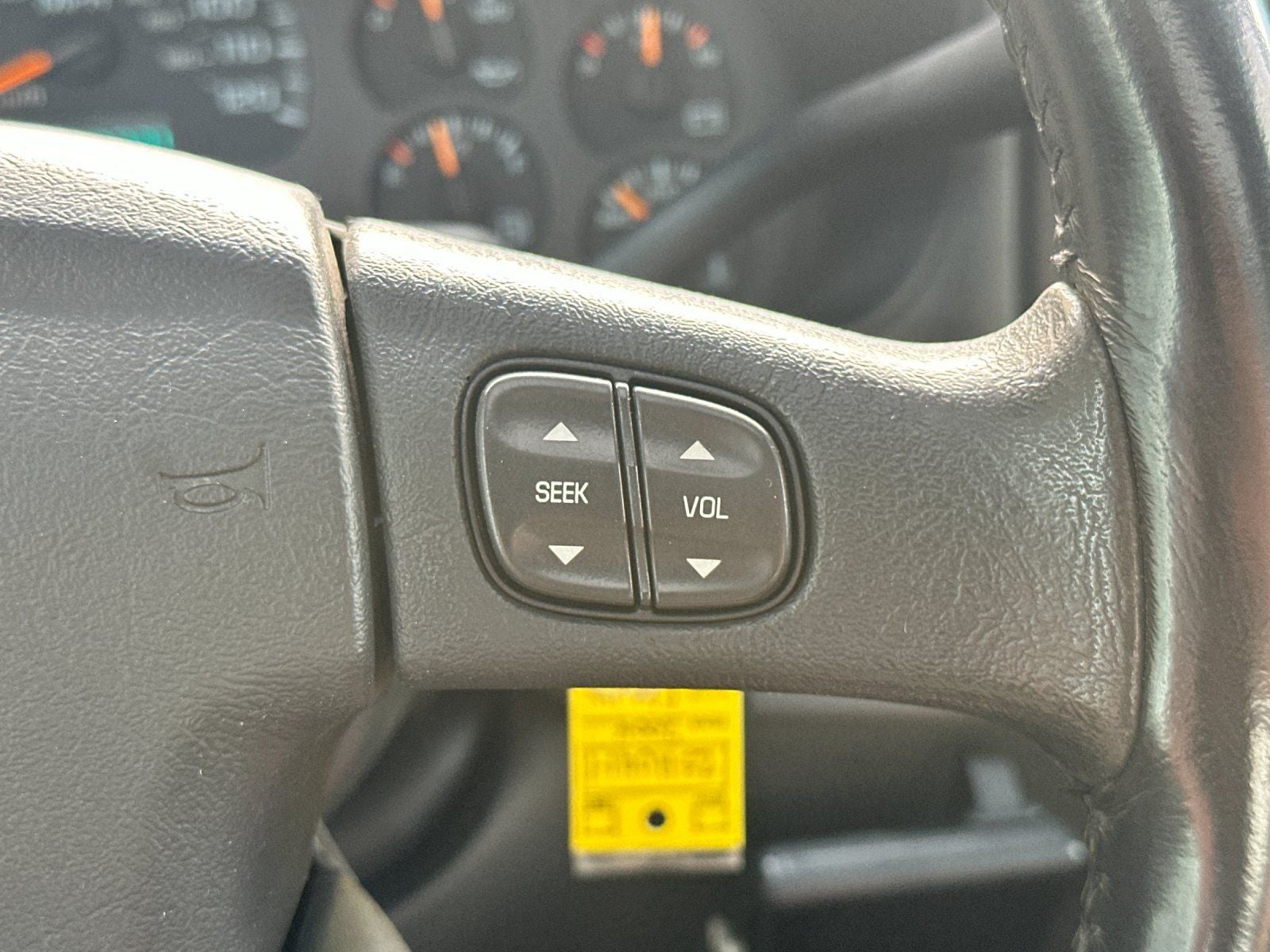 2004 Chevrolet Silverado 2500HD LS