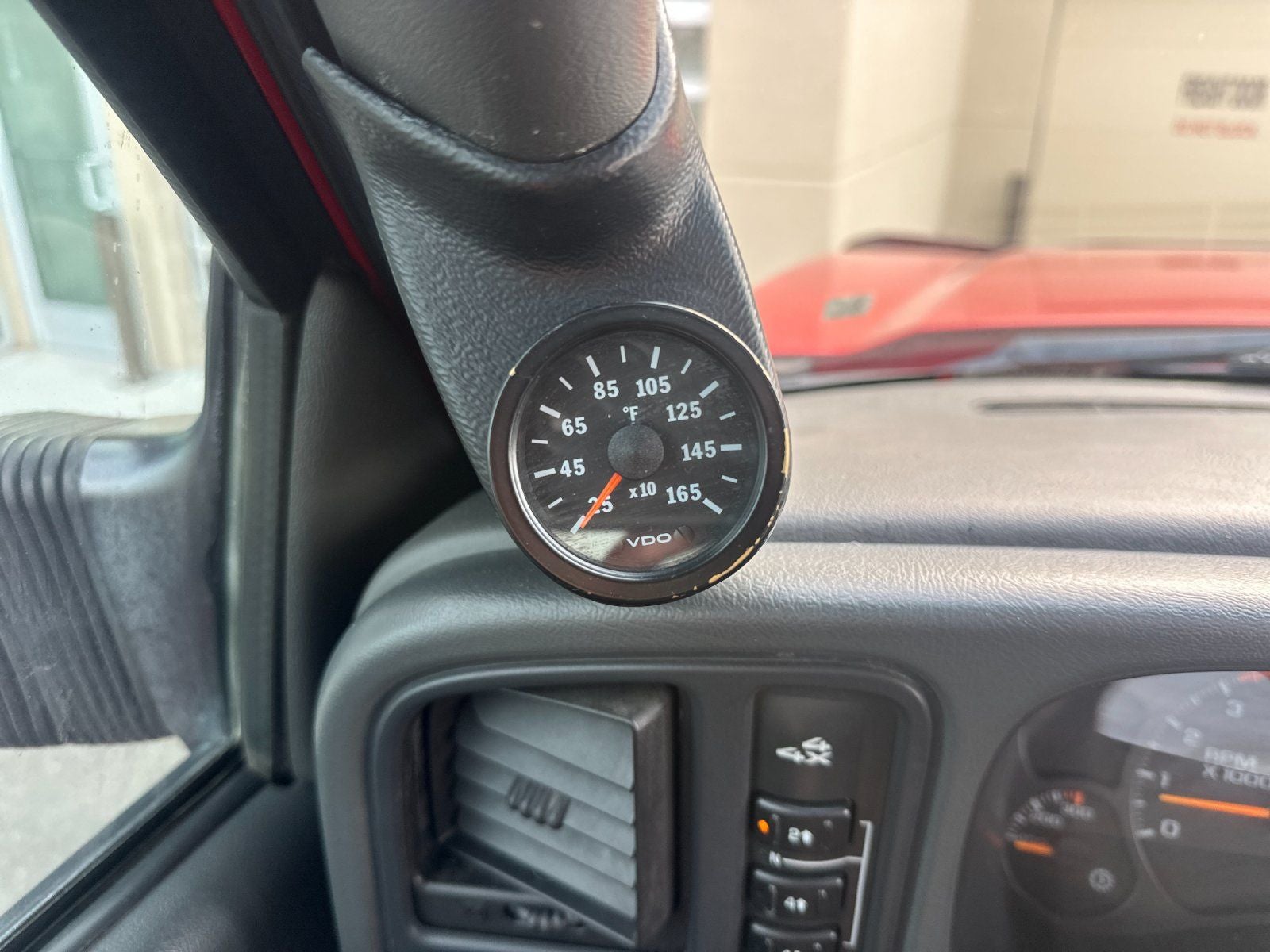 2004 Chevrolet Silverado 2500HD LS