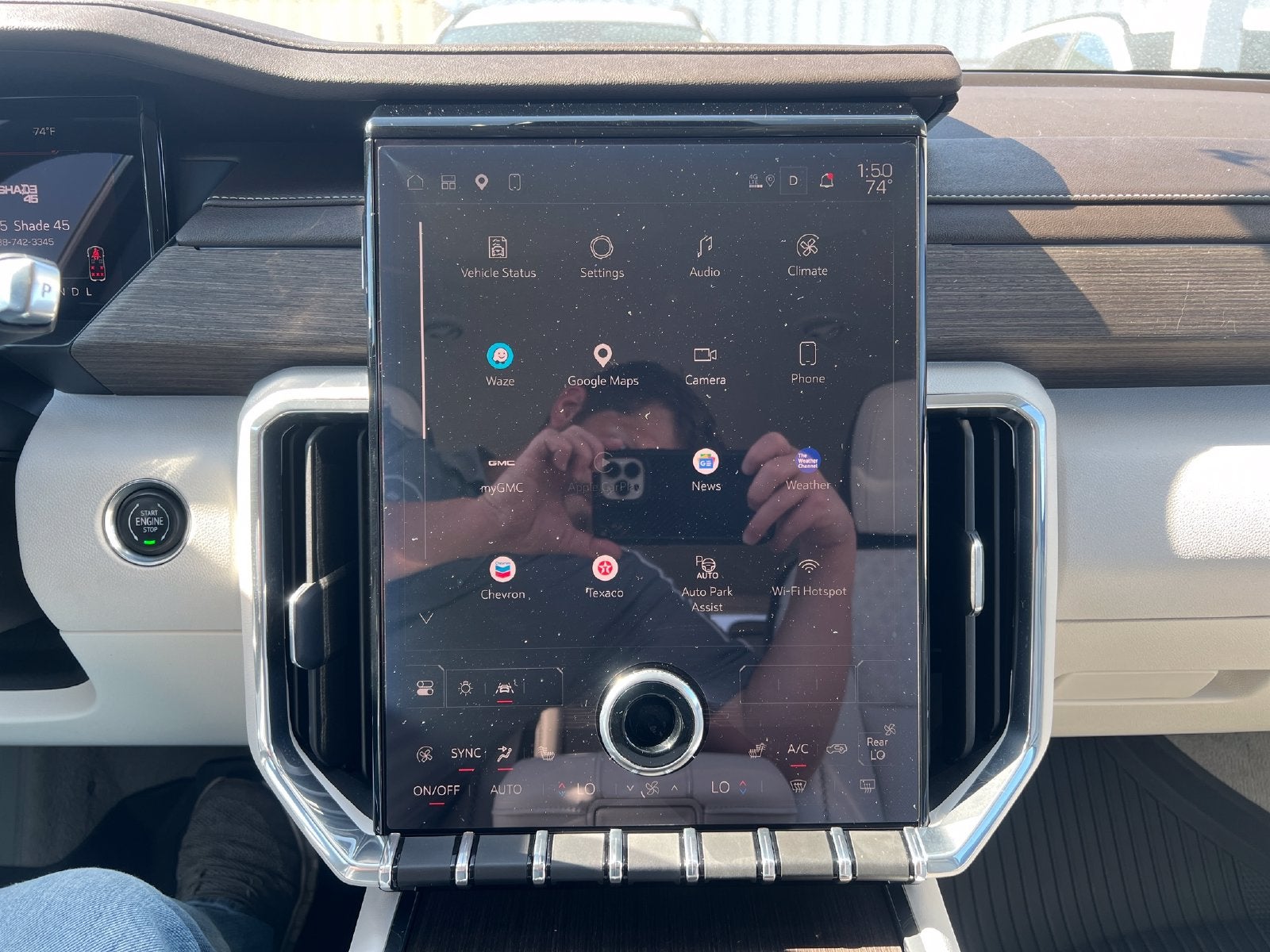2024 GMC Acadia Denali