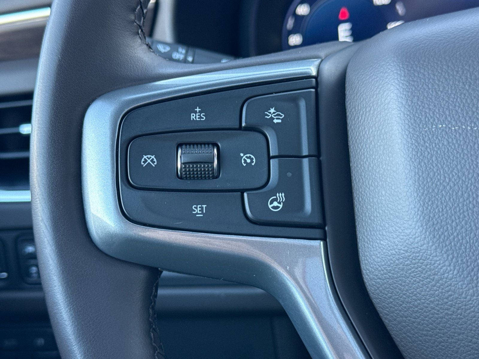 2023 Chevrolet Suburban Z71