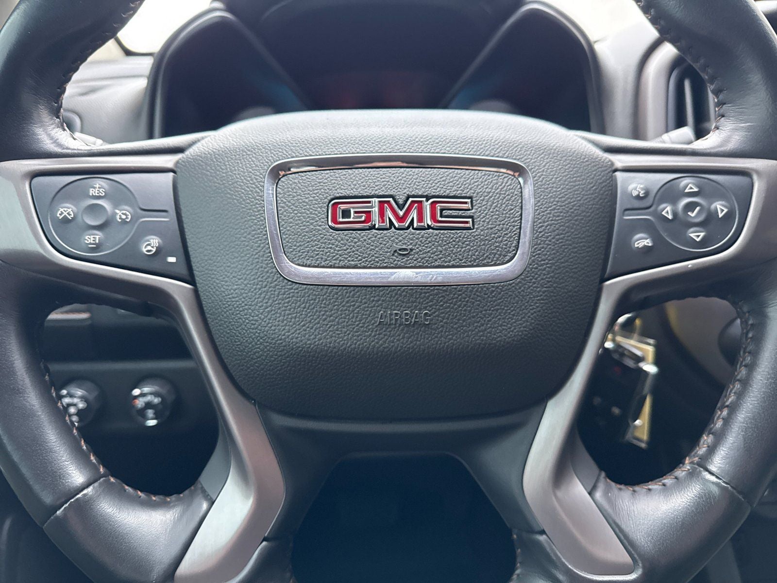 2022 GMC Canyon AT4 w/Leather