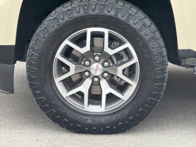 2022 GMC Canyon AT4 w/Leather