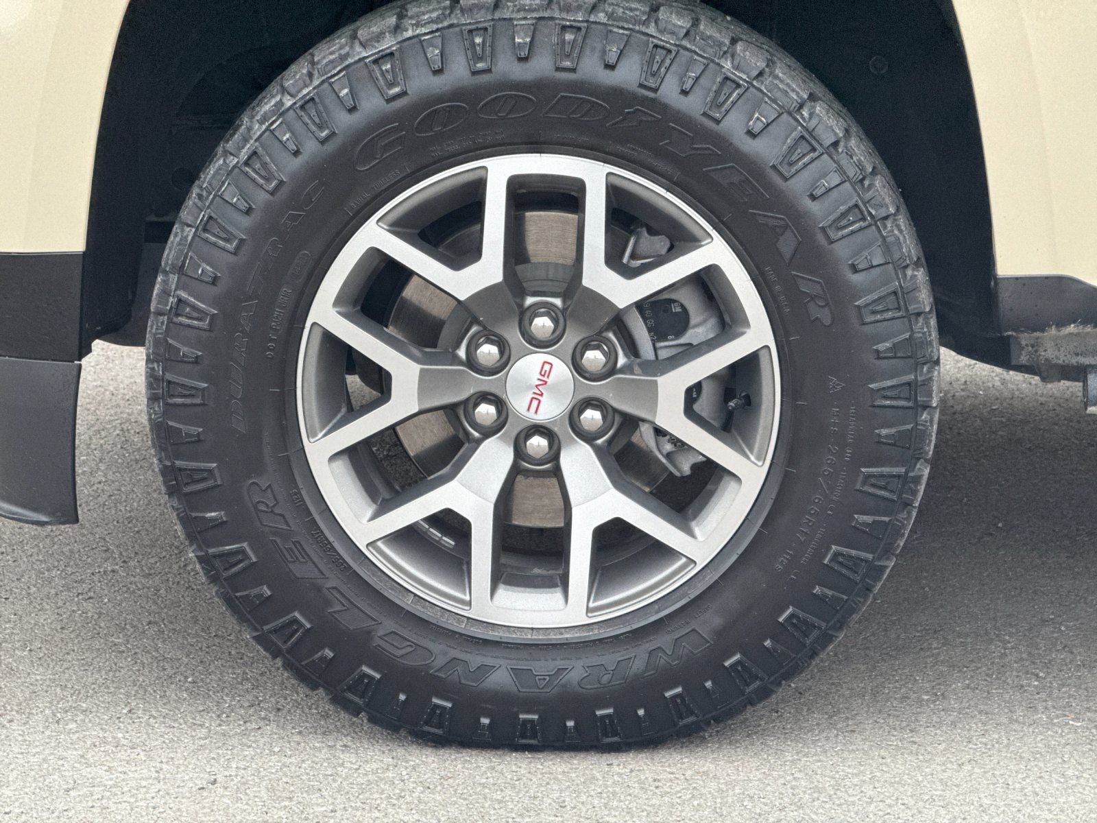 2022 GMC Canyon AT4 w/Leather