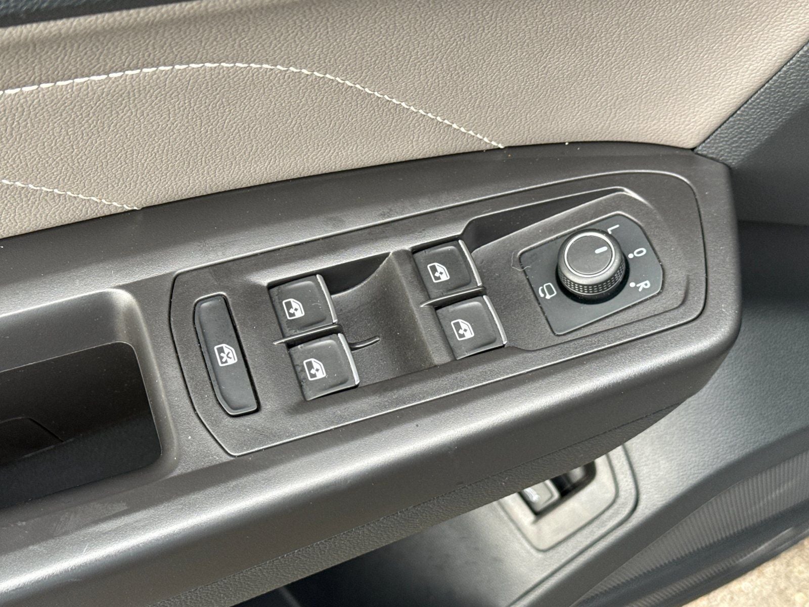 2022 Volkswagen Atlas 3.6L V6 SEL Premium R-Line