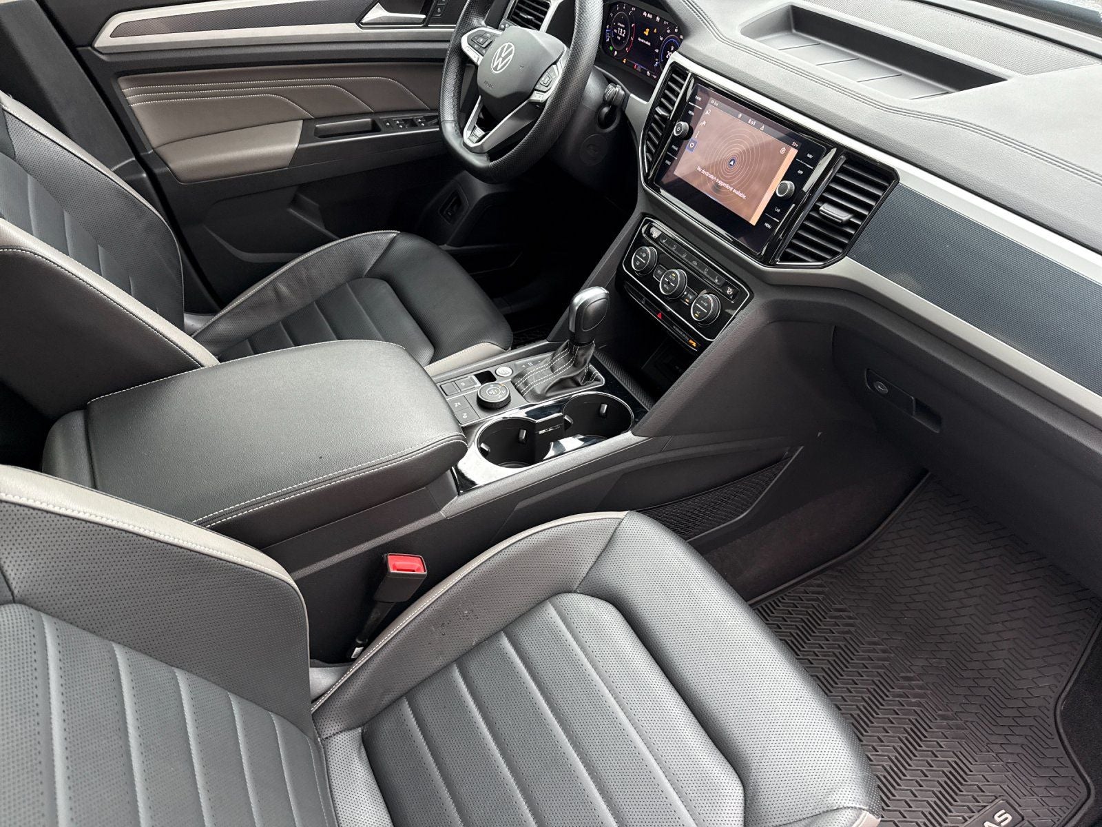 2022 Volkswagen Atlas 3.6L V6 SEL Premium R-Line