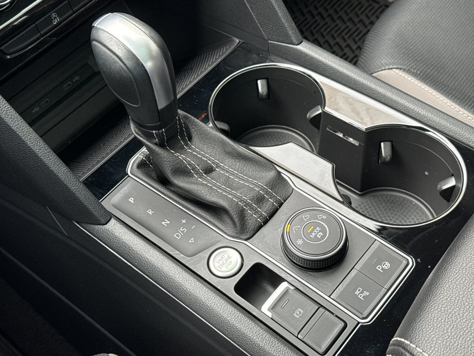 2022 Volkswagen Atlas 3.6L V6 SEL Premium R-Line