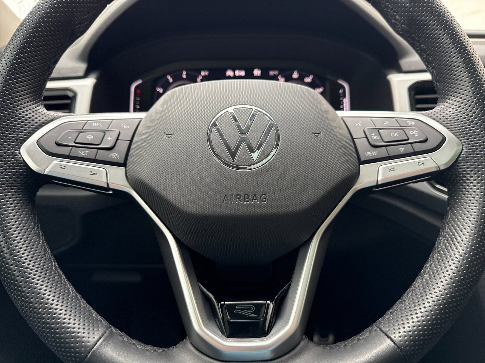 2022 Volkswagen Atlas 3.6L V6 SEL Premium R-Line