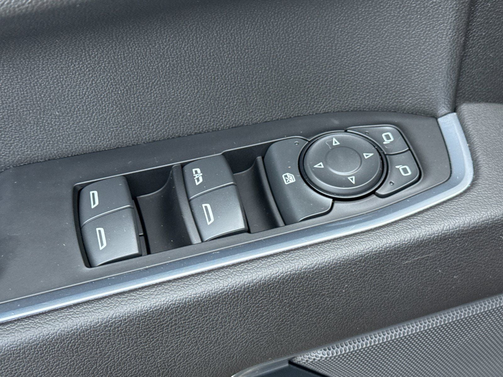 2022 Chevrolet Silverado 1500 LT LT1