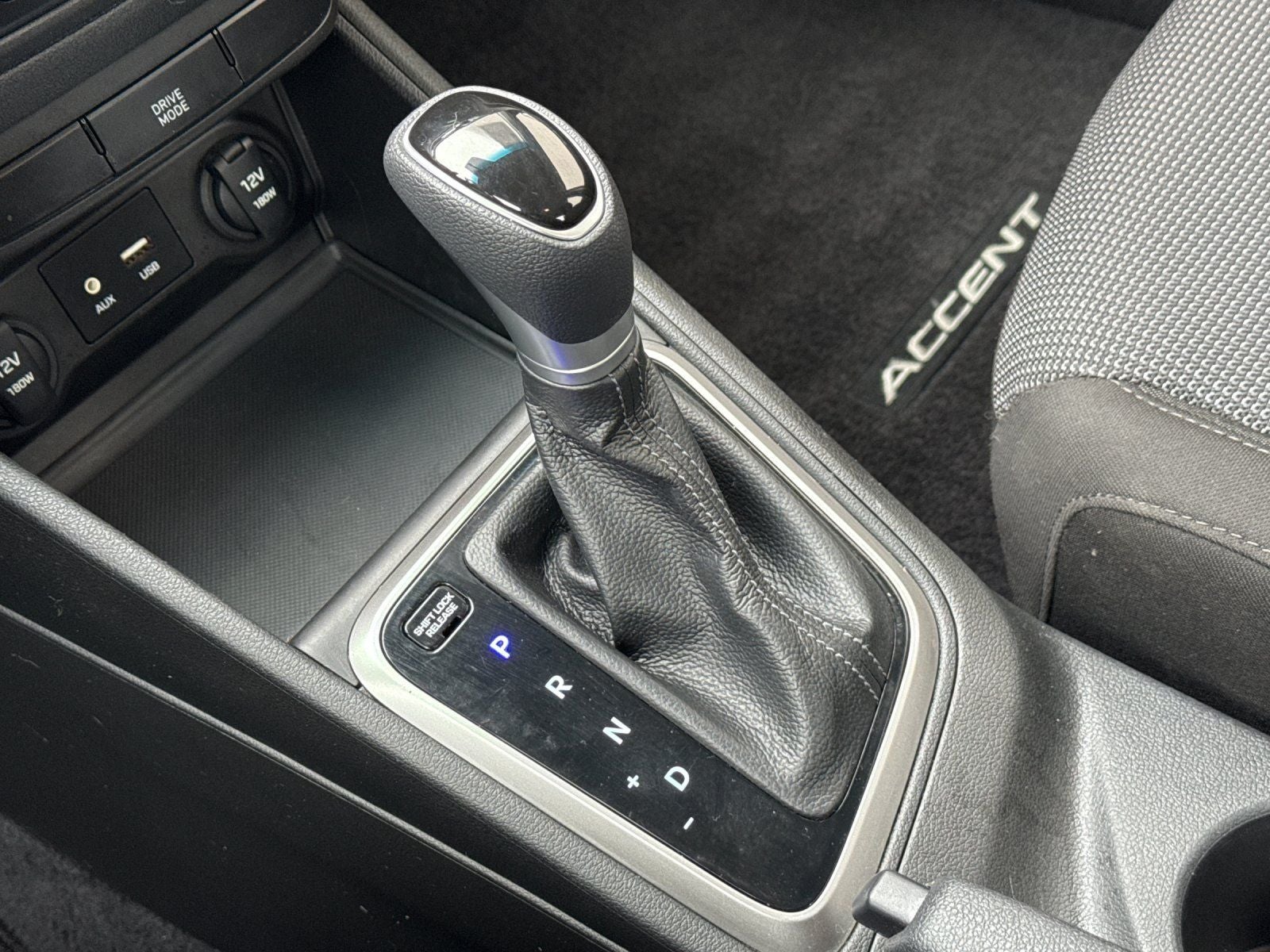 2022 Hyundai ACCENT SE