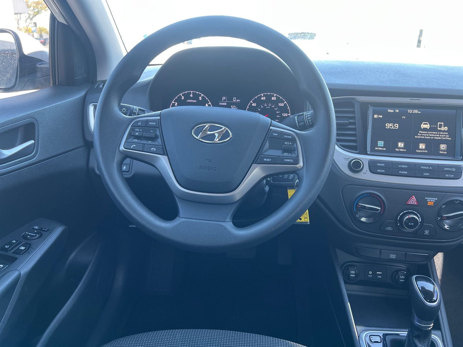 2022 Hyundai ACCENT SEL