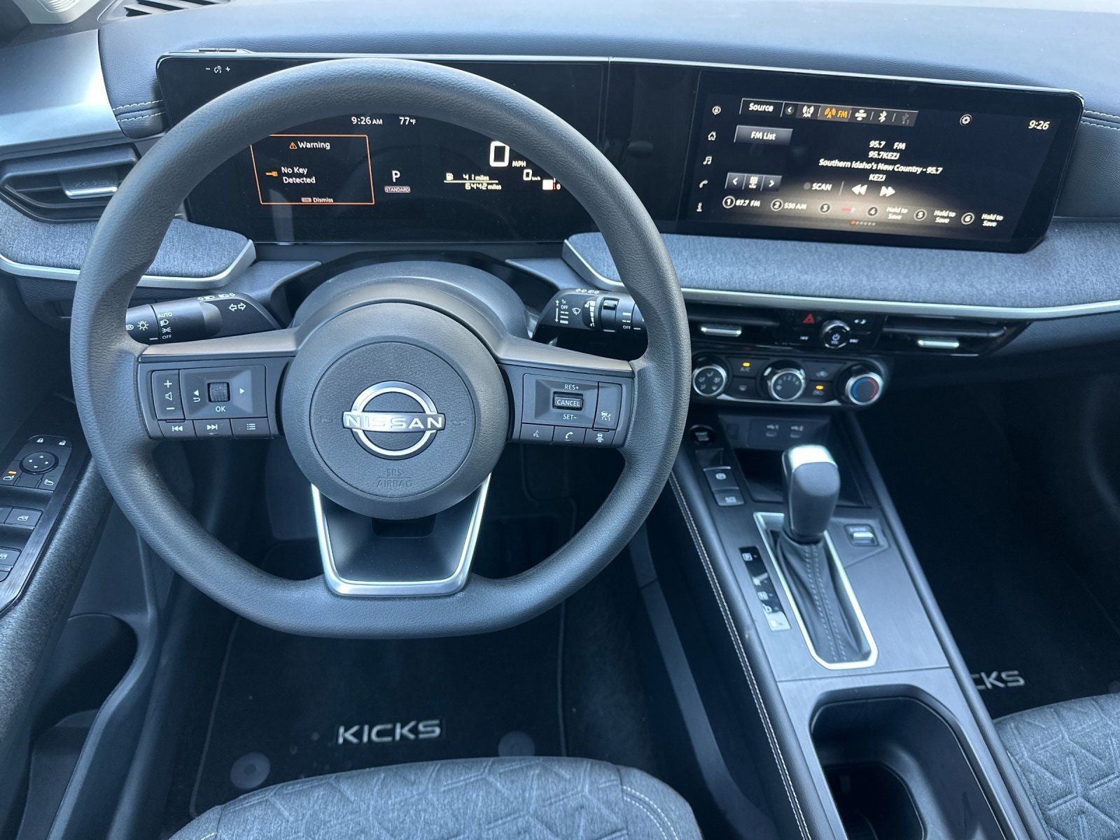 2025 Nissan Kicks SV
