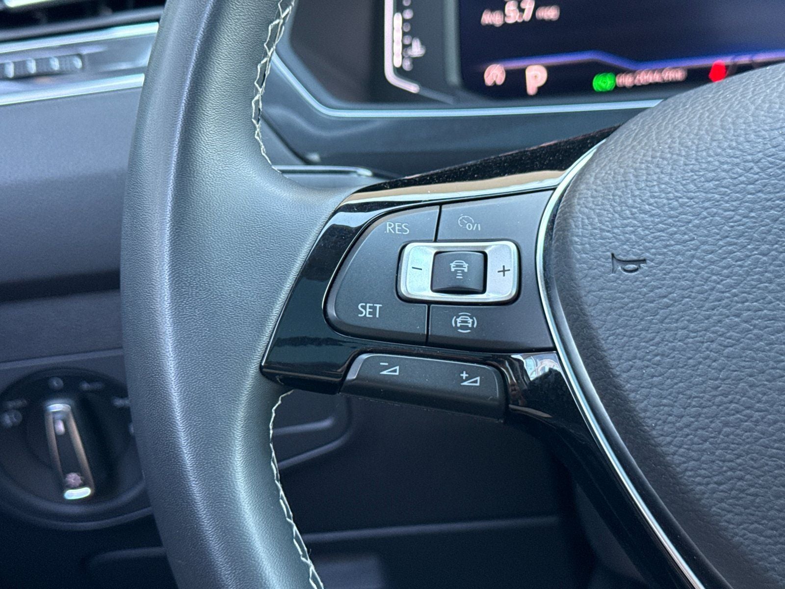 2021 Volkswagen Tiguan 2.0T SEL