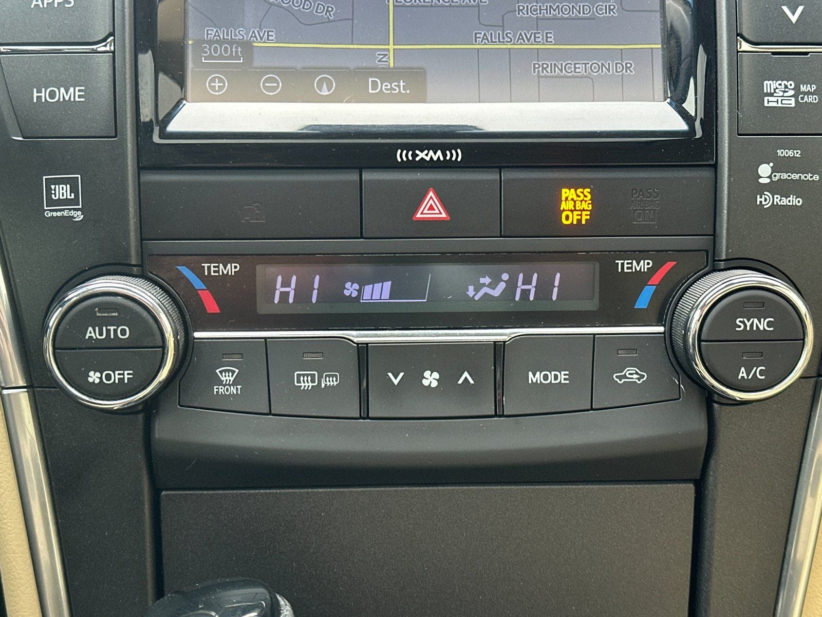 2016 Toyota Camry Hybrid XLE