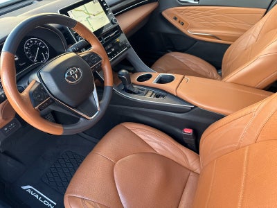 2020 Toyota Avalon Hybrid Limited