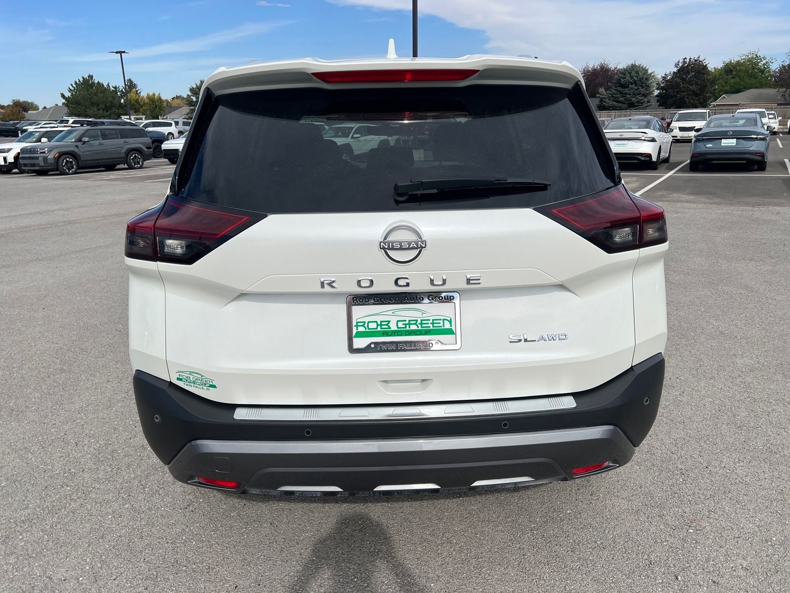 2023 Nissan Rogue SL
