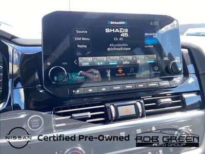 2024 Nissan Pathfinder SL