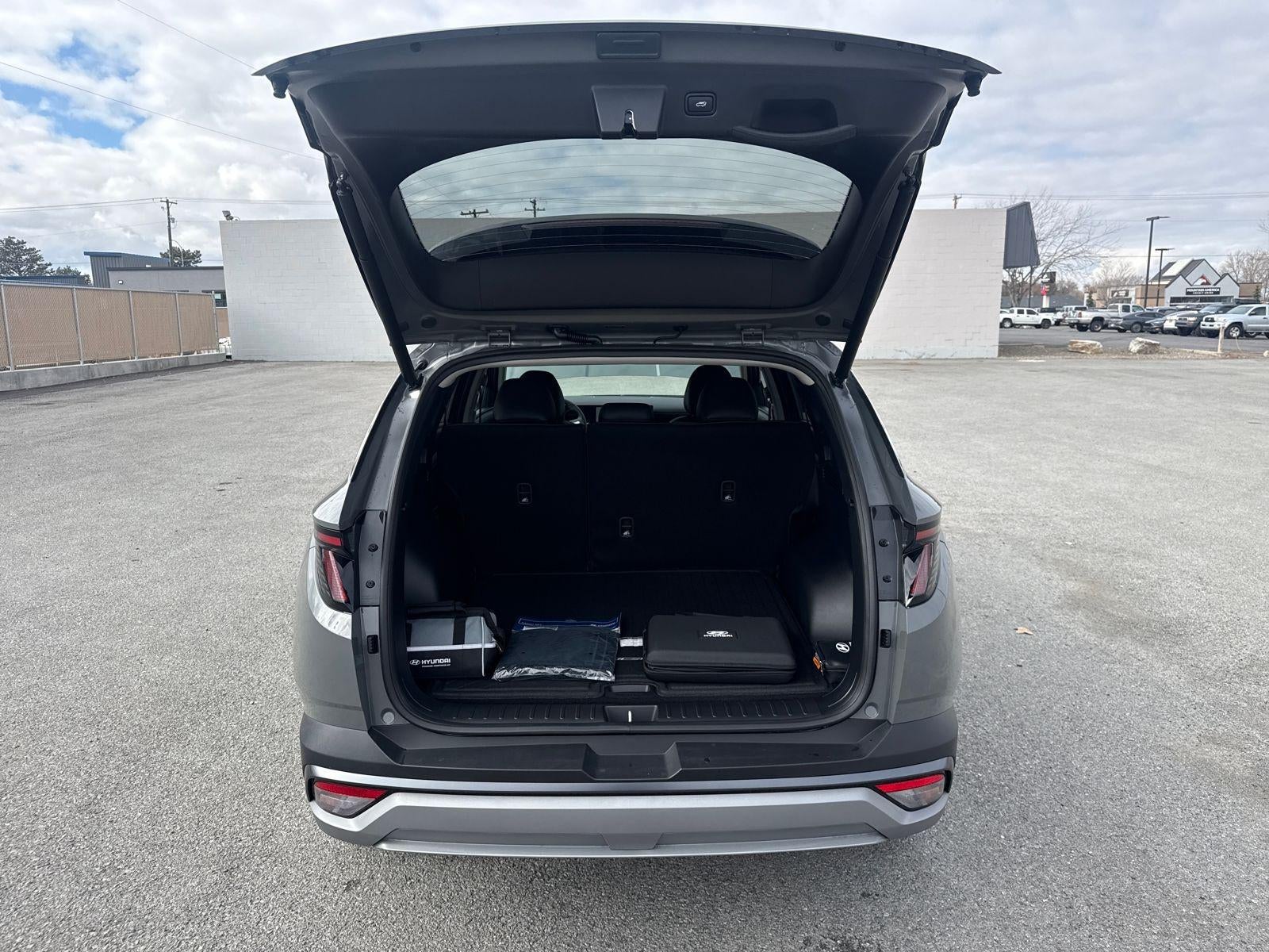 2026 Hyundai TUCSON SEL Premium