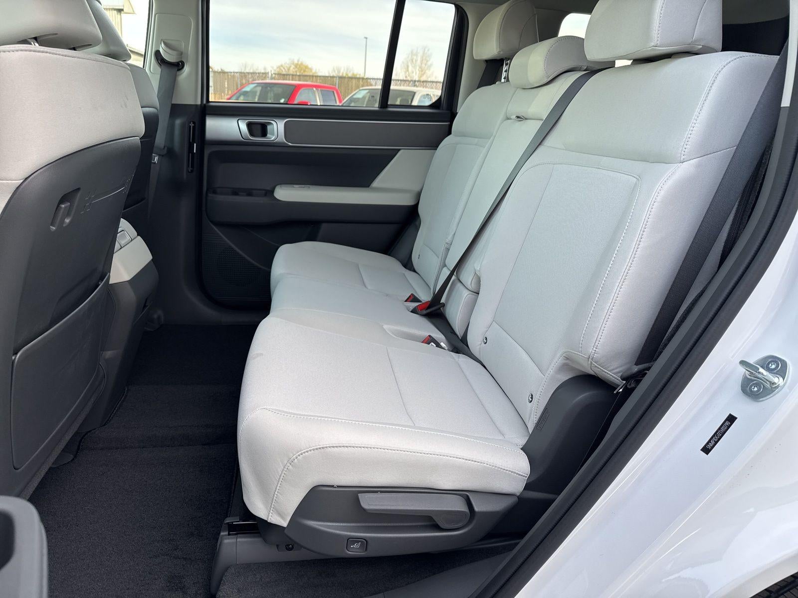 2026 Hyundai SANTA FE HYBRID SE