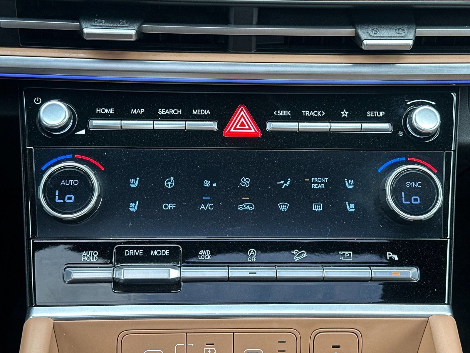 2025 Hyundai SANTA FE Limited