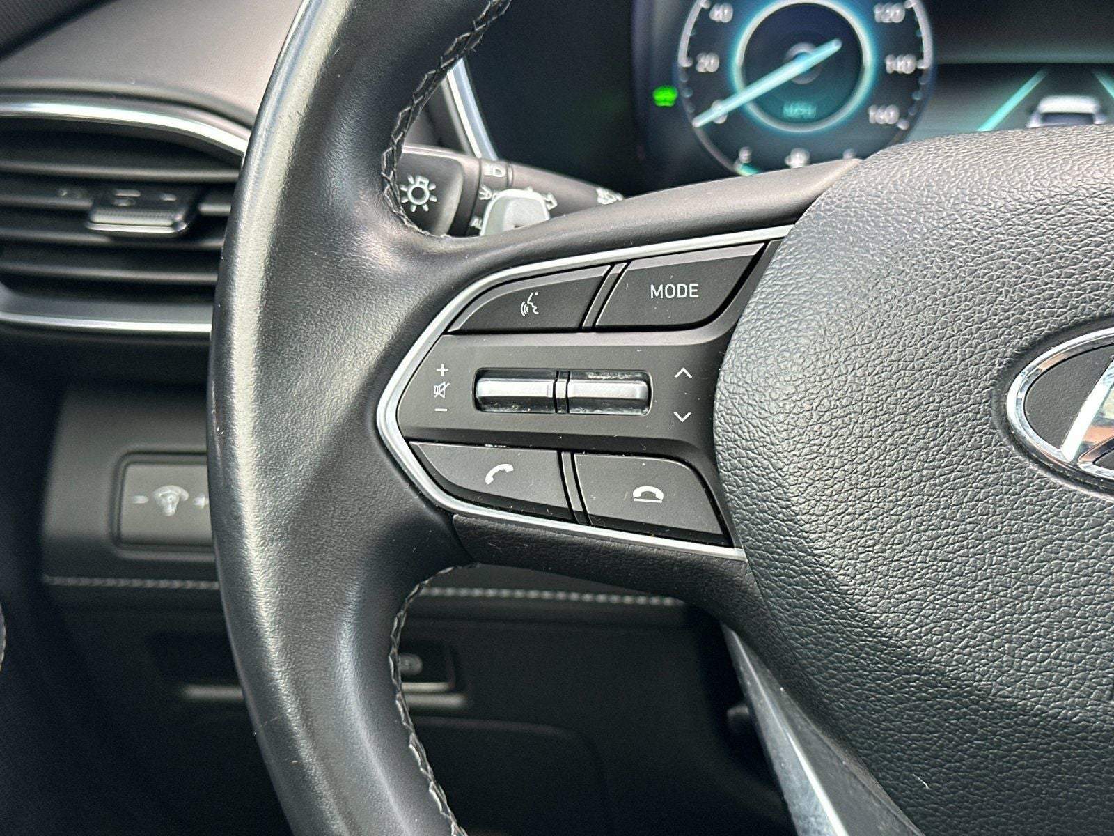 2023 Hyundai SANTA FE HYBRID SEL Premium