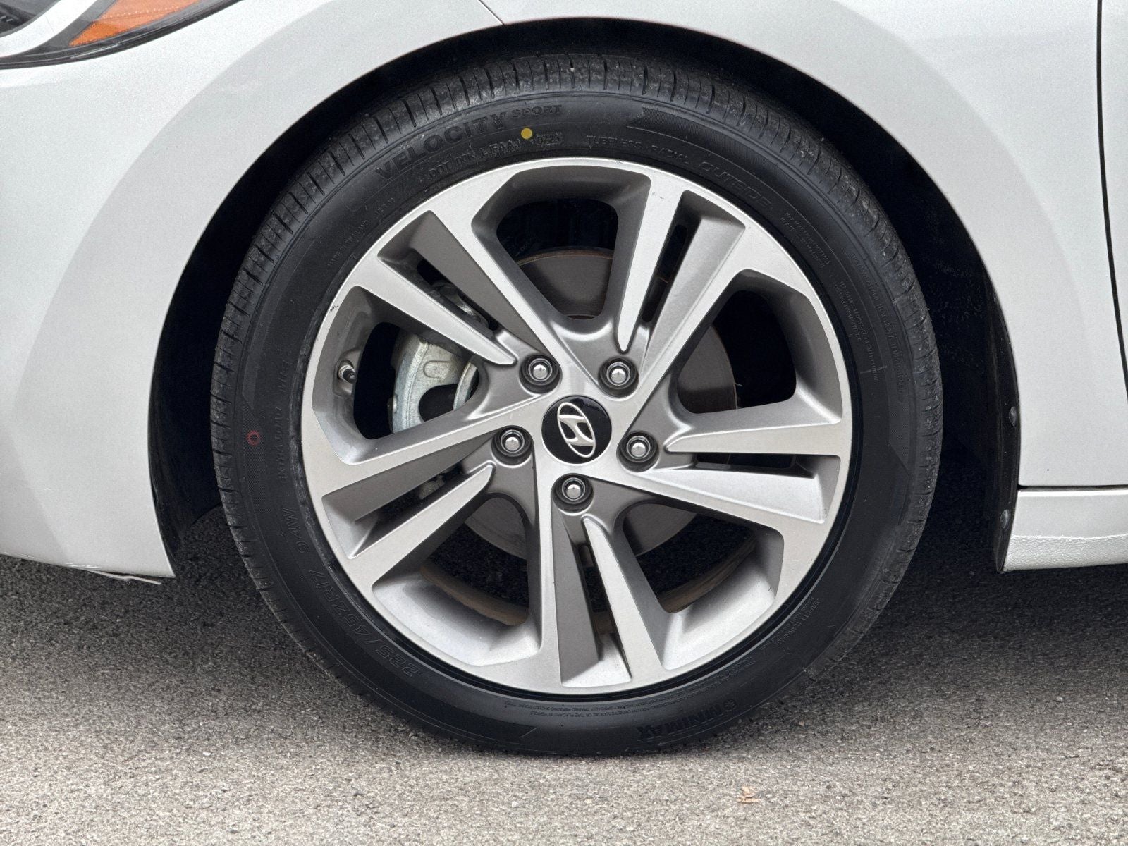 2017 Hyundai ELANTRA Limited