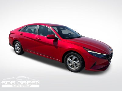 2022 Hyundai ELANTRA SE