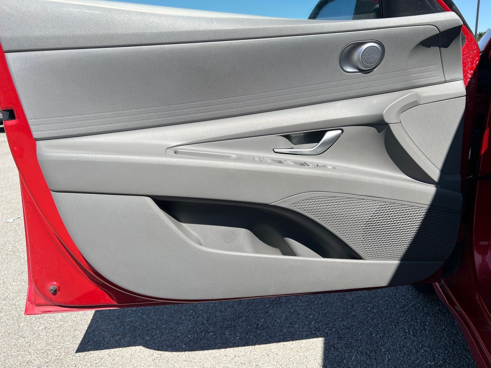 2022 Hyundai ELANTRA SE