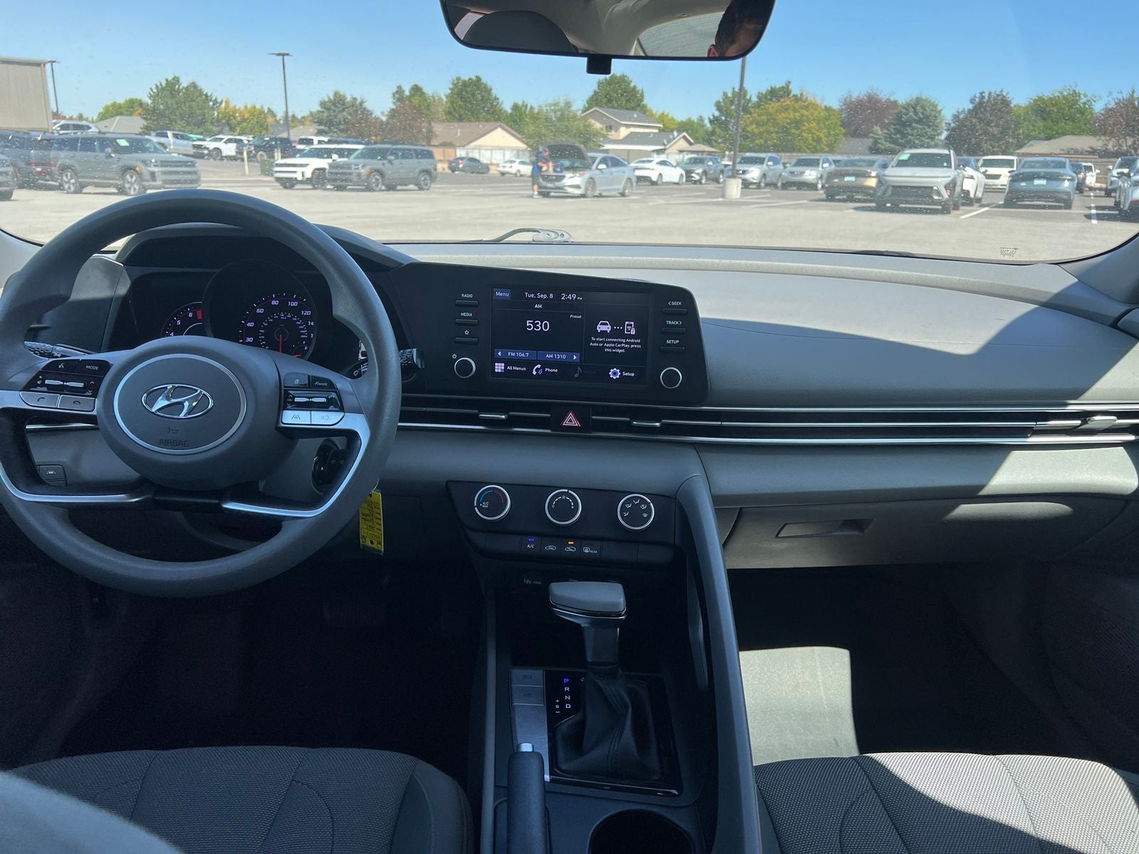 2022 Hyundai ELANTRA SE