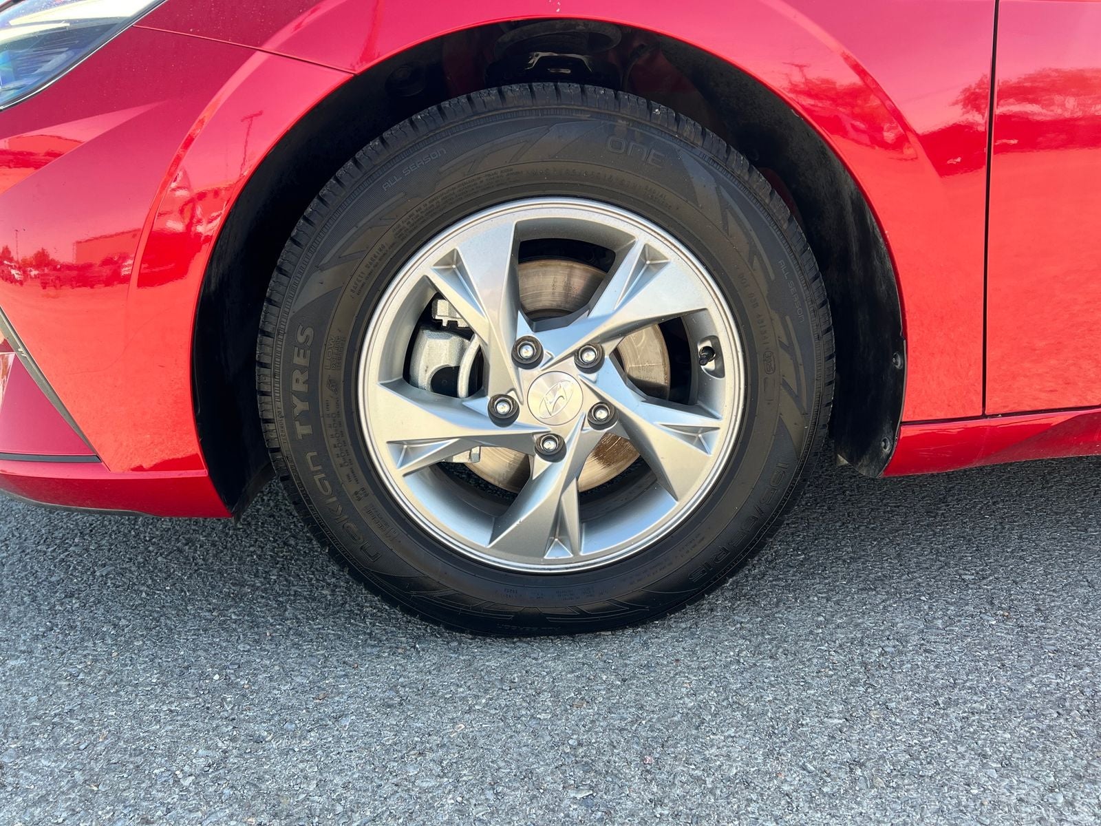 2022 Hyundai ELANTRA SE