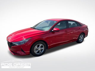 2022 Hyundai ELANTRA SE