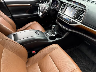 2018 Toyota Highlander Limited Platinum