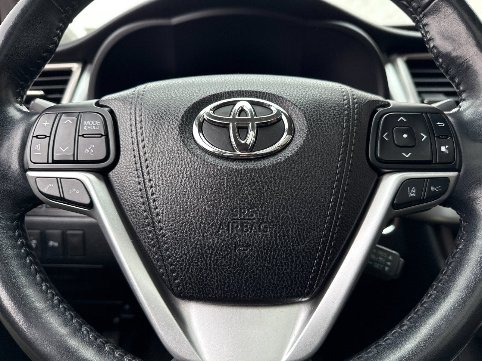 2018 Toyota Highlander Limited Platinum