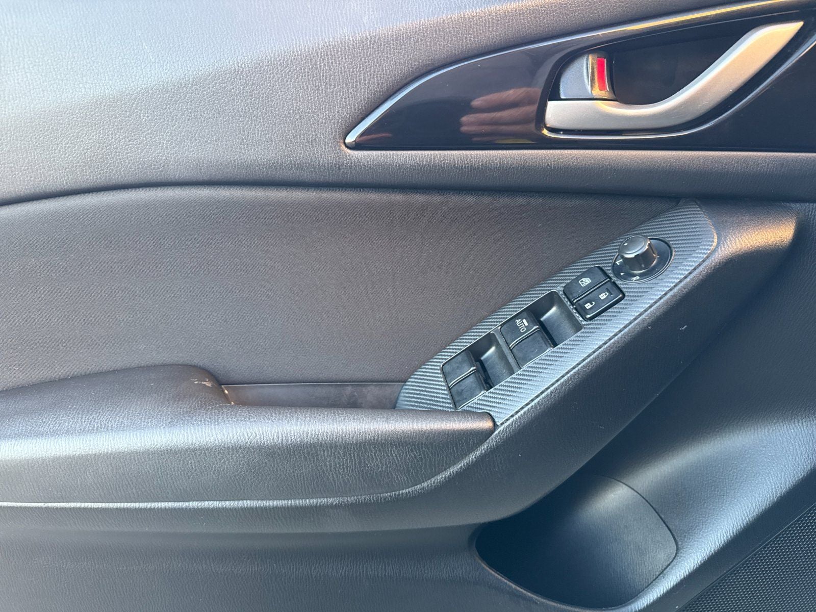 2015 Mazda Mazda3 i Sport