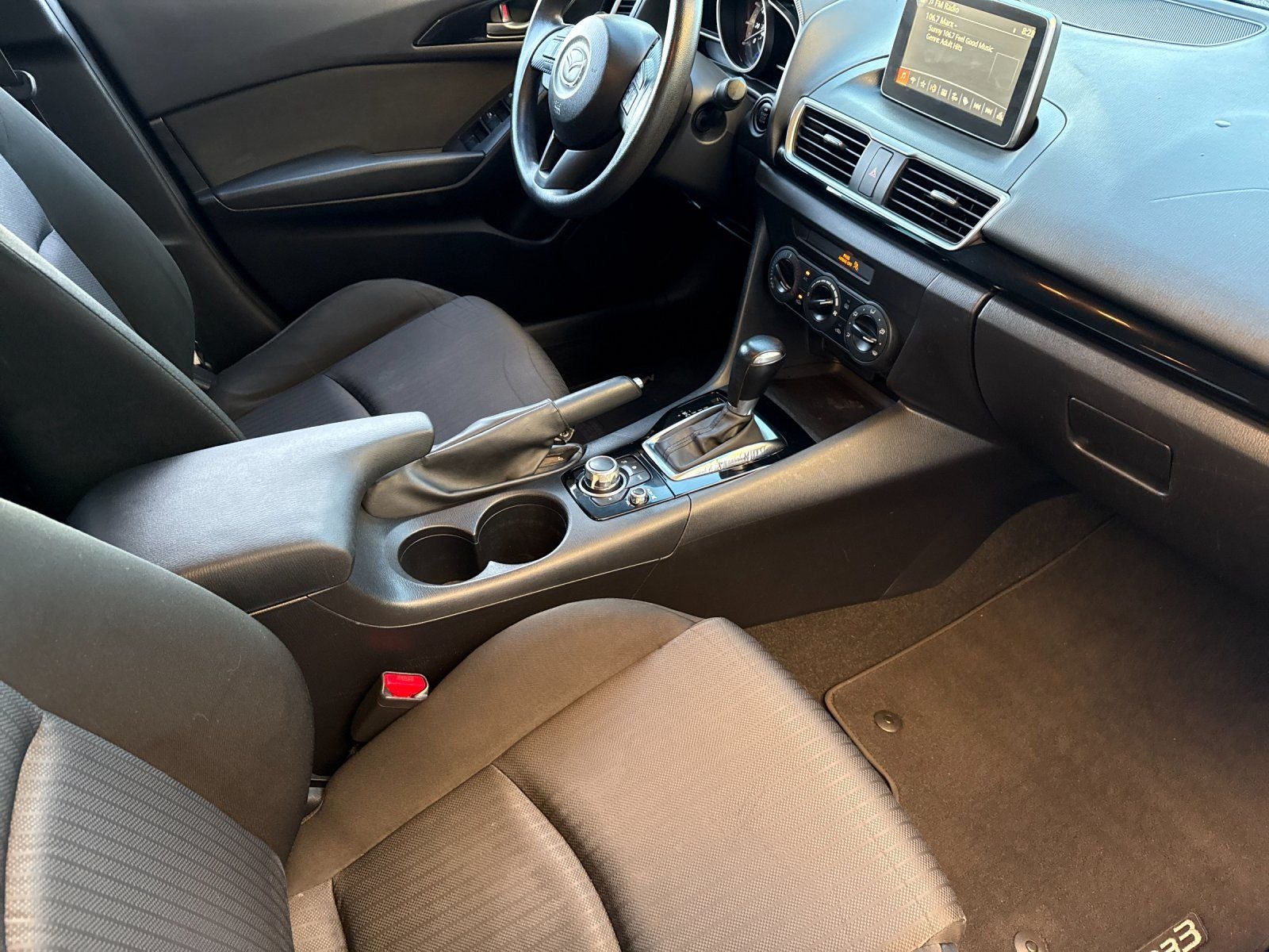 2015 Mazda Mazda3 i Sport