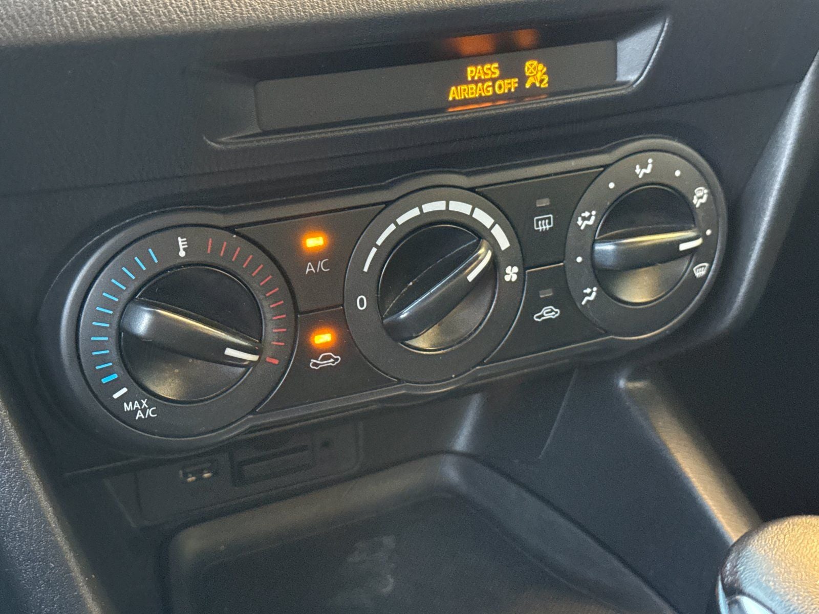 2015 Mazda Mazda3 i Sport