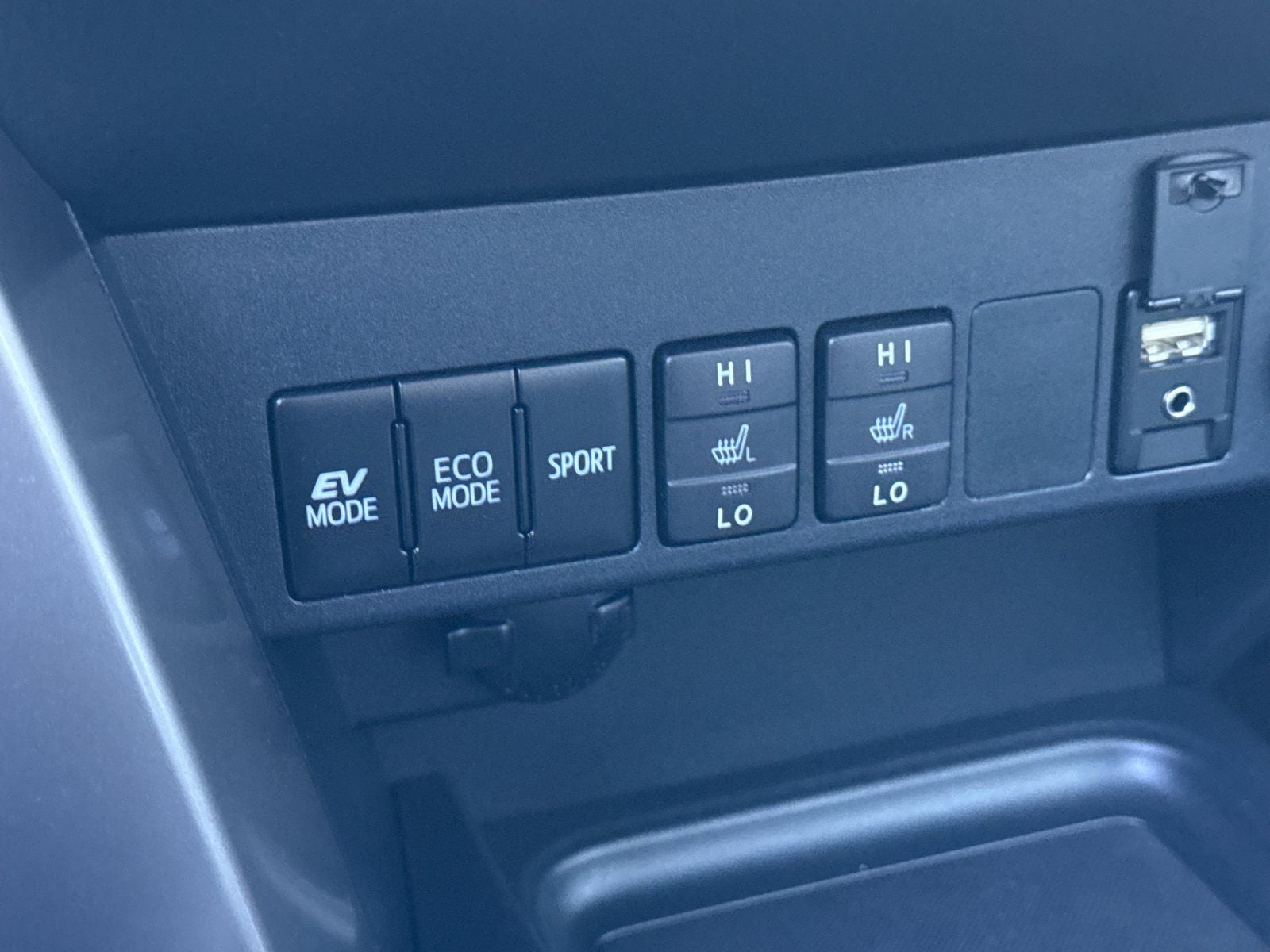 2018 Toyota RAV4 Hybrid Limited