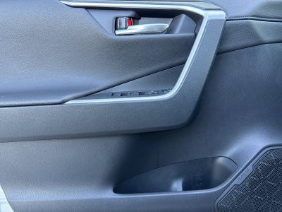 2019 Toyota RAV4 Hybrid XSE