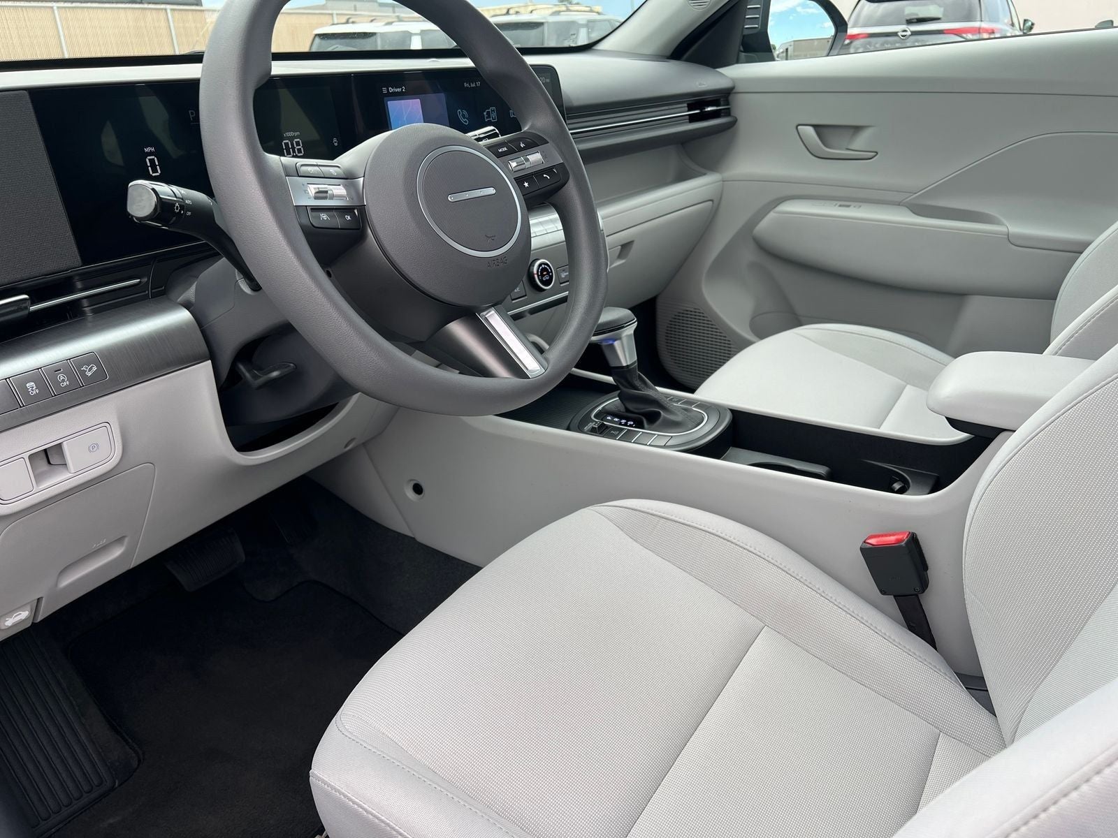 2025 Hyundai KONA SE