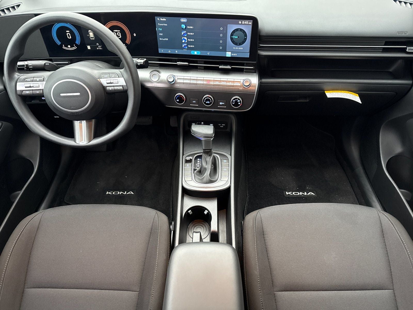 2025 Hyundai KONA SE