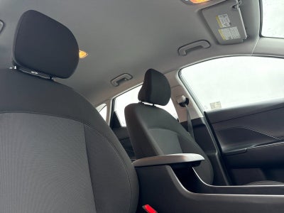 2025 Hyundai KONA SE