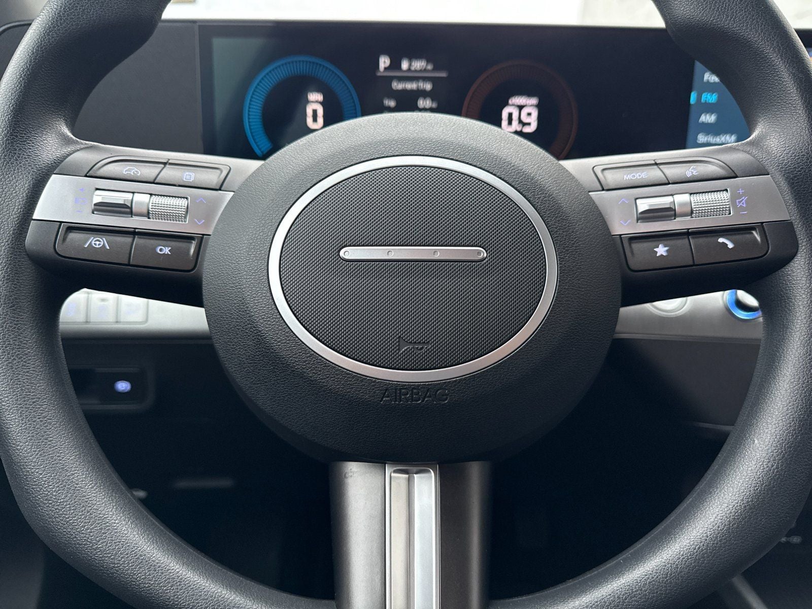 2025 Hyundai KONA SE