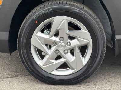 2025 Hyundai KONA SE