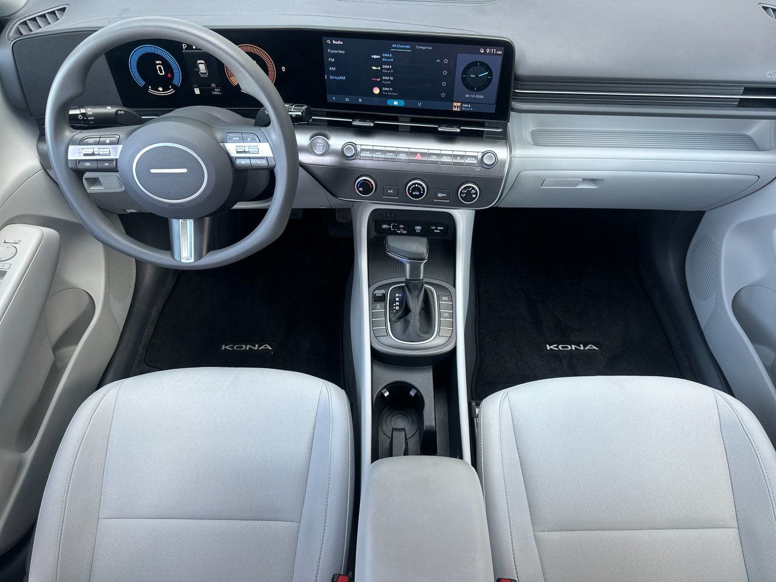 2025 Hyundai KONA SE