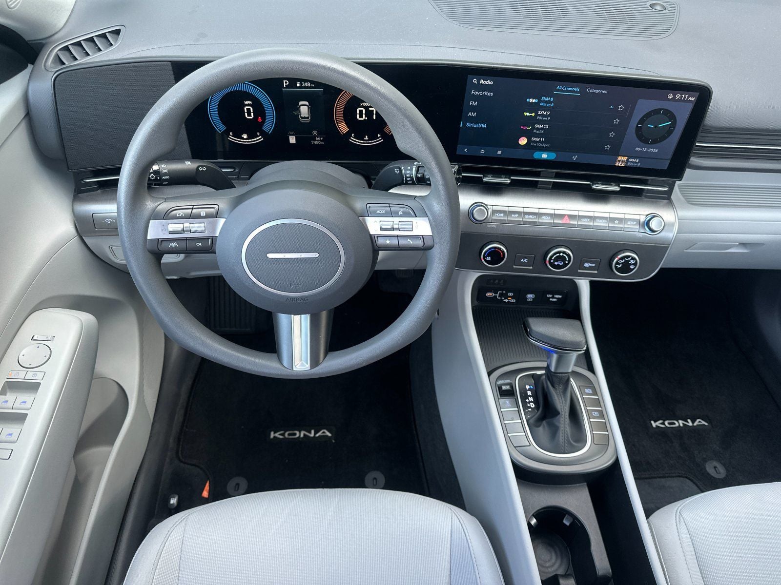 2025 Hyundai KONA SE