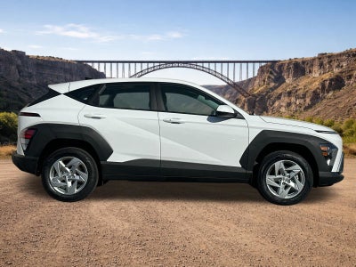 2025 Hyundai KONA SE