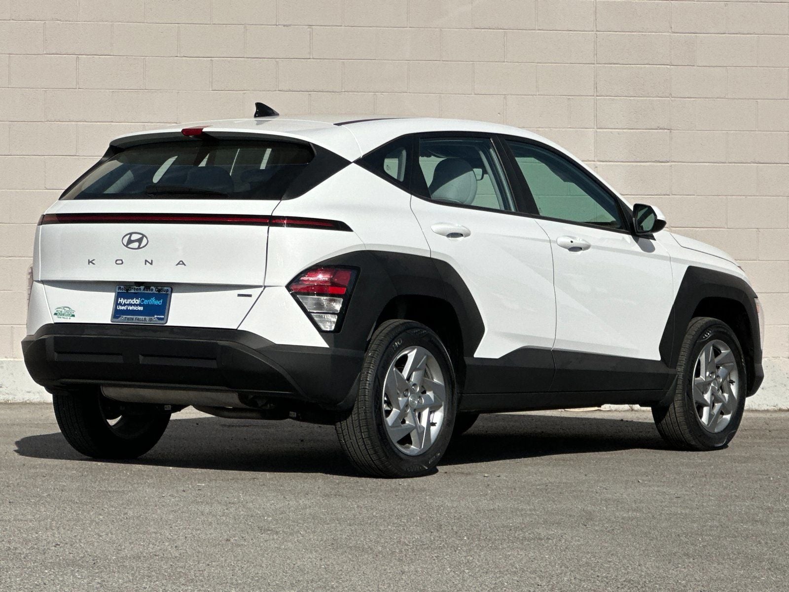 2025 Hyundai KONA SE